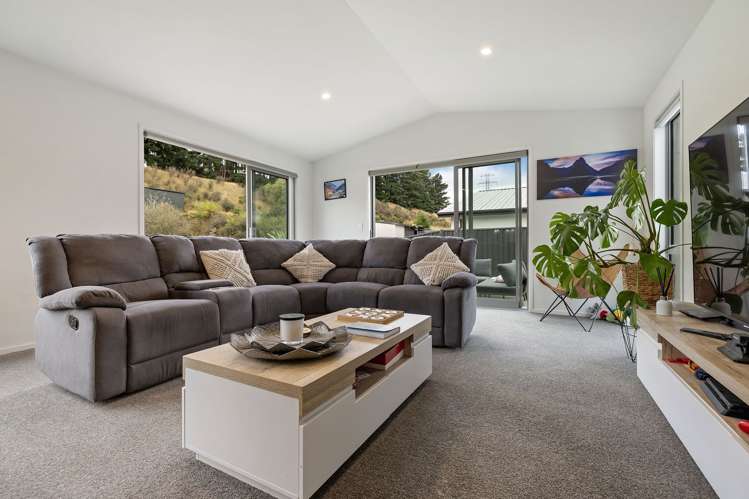 39 Walton Way Lower Shotover_5