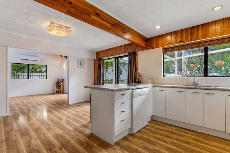 2/19 Poto Street Te Atatu South_6