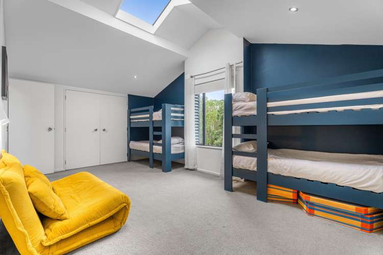 2 Te Makiri Road Onetangi_24