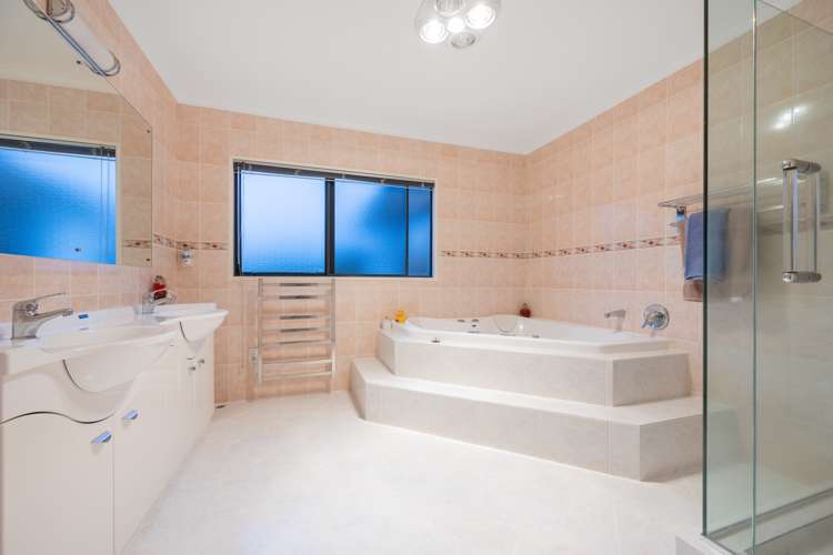 24 Oakway Drive Schnapper Rock_17