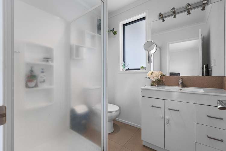 129 Ballintoy Park Drive Welcome Bay_15