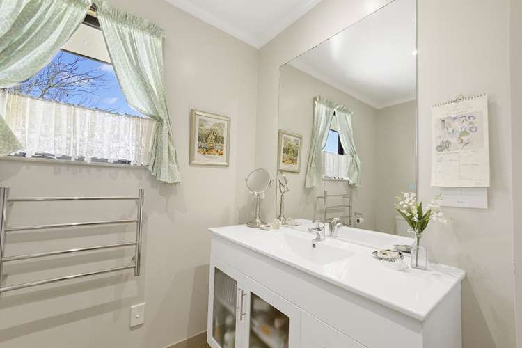 18 Grace Avenue Leamington_13