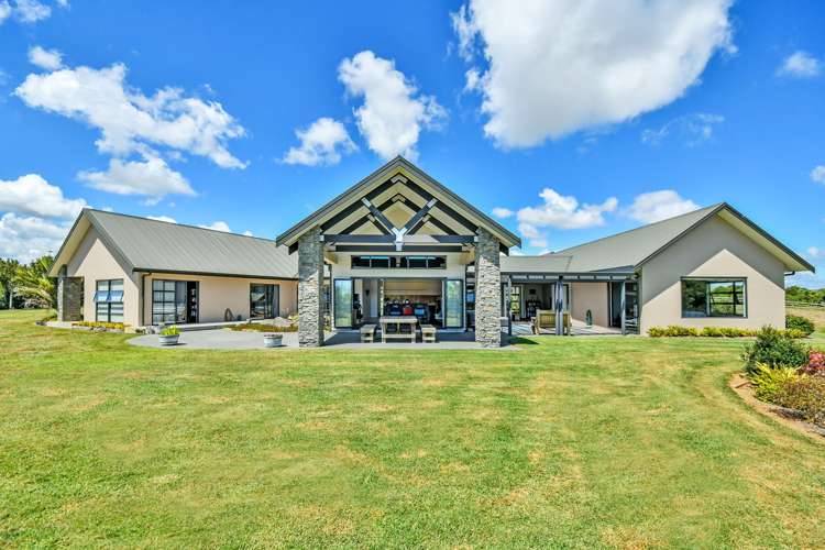 64 Bushlake Way_0