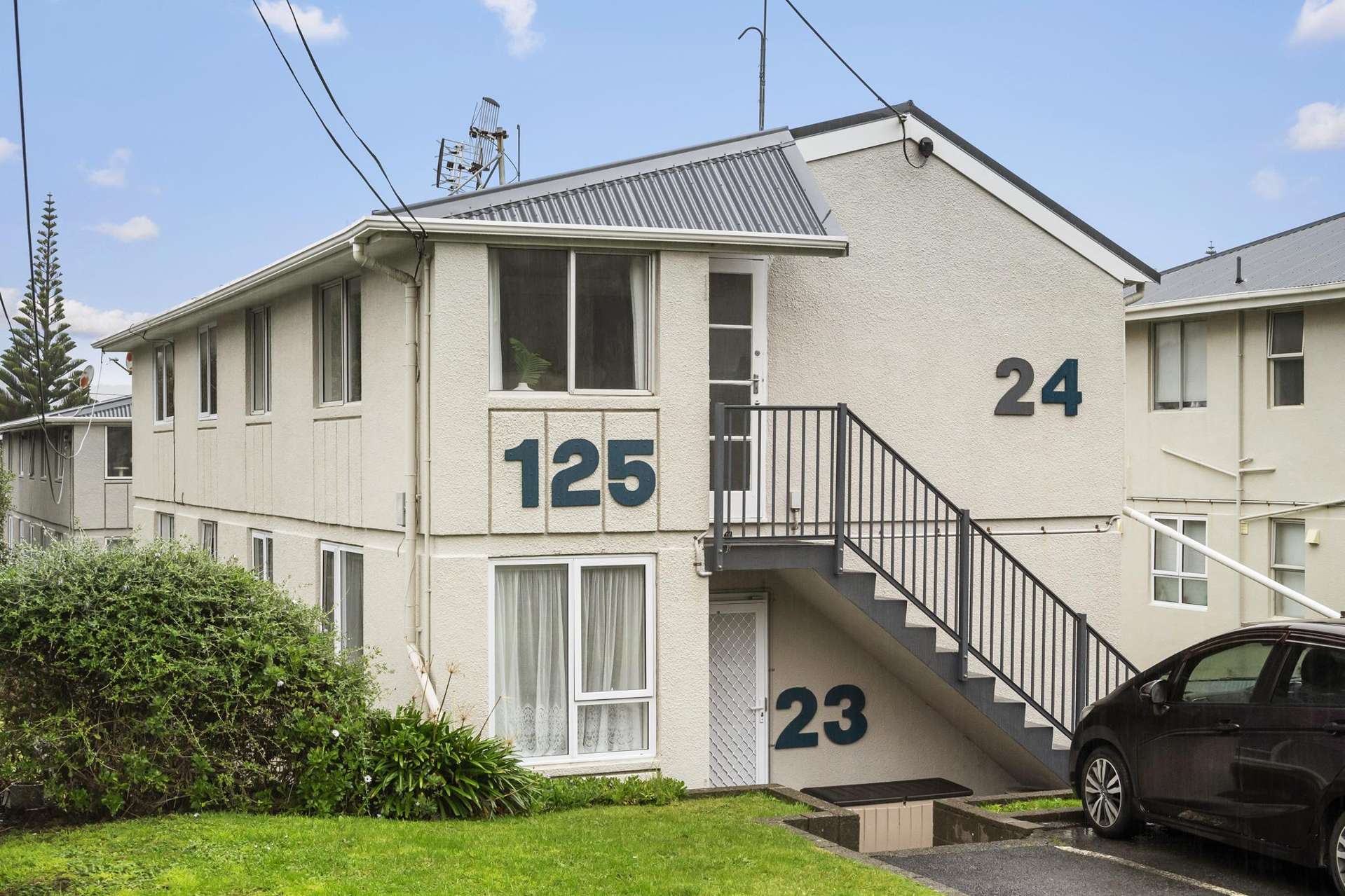 24/125 Queens Drive Lyall Bay_0
