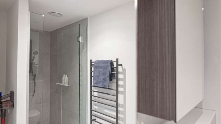 2608/10 Commerce Street City Centre_6