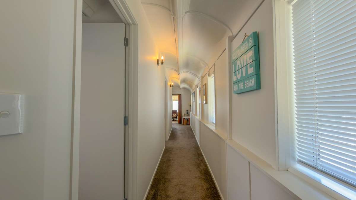 Tram 7 949 Thames Coast Road_5