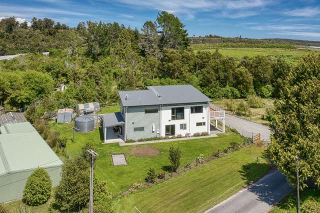 91 Beach Road Kakapotahi_1