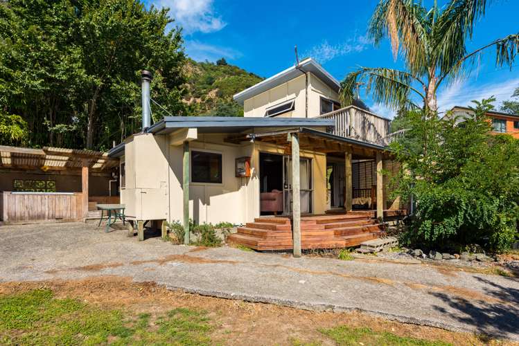 14 Angle Street Picton_14