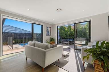 15 Charlotte Drive_1