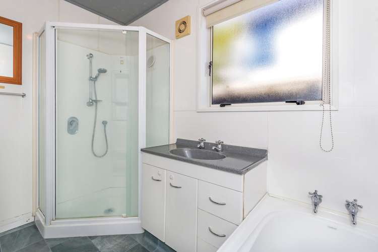 14b Woodend Road Woodend_11