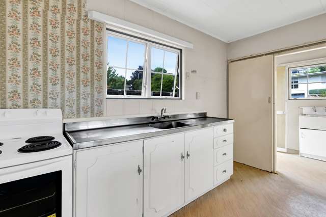 17 & 17A Ambury Place Merrilands_4