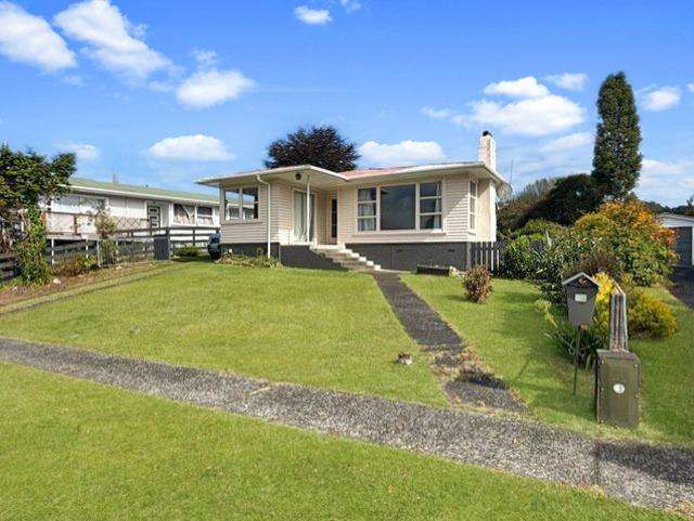 Spacious 3-Bedroom Home for Rent in Taumarunui