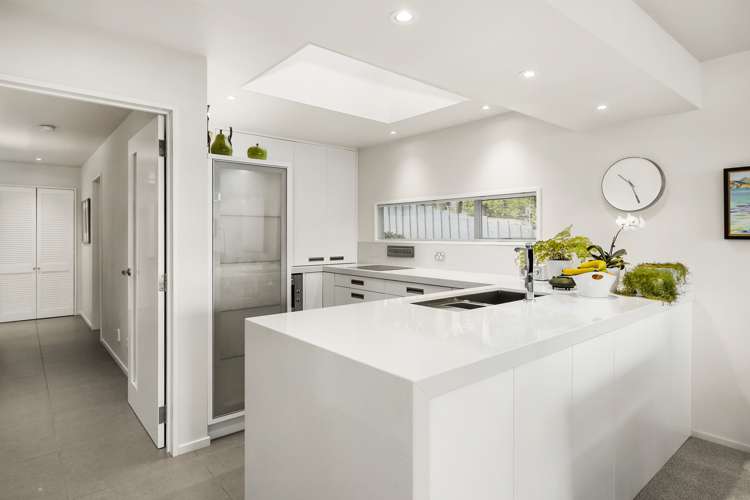 34 Marine Parade Macandrew Bay_10