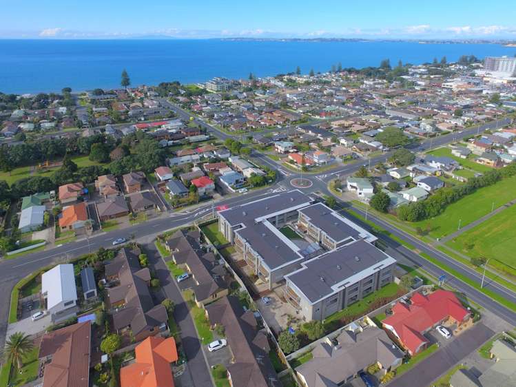 102/252 Centreway Road Orewa_17