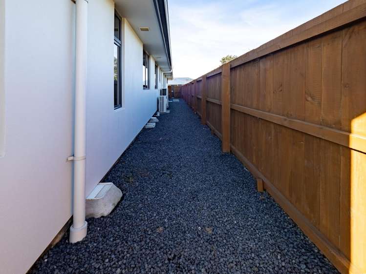 13 Geoff Geering Drive Netherby_18