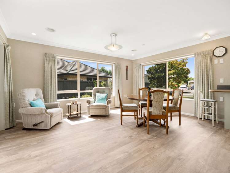 4 Merlin Close Huntington_10