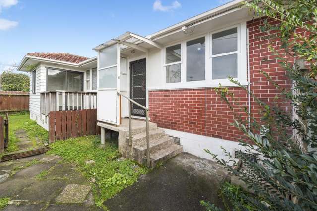 Charm, Style & Location in the Heart of New Lynn