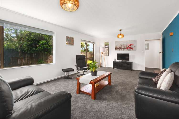 19 Longitude Place Whitby_24