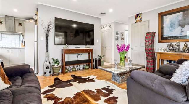 2A Royal View Road Te Atatu South_2