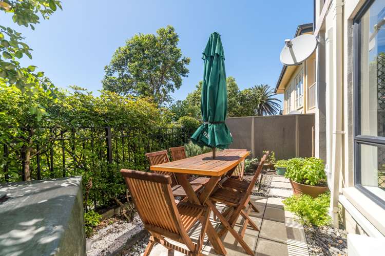 33 Trimaran Drive Gulf Harbour_14