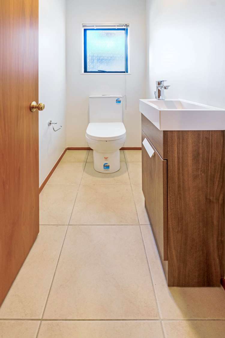 1/7 Eban Avenue Hillcrest_17