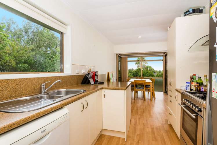 1/98a Birkdale Road Birkdale_8