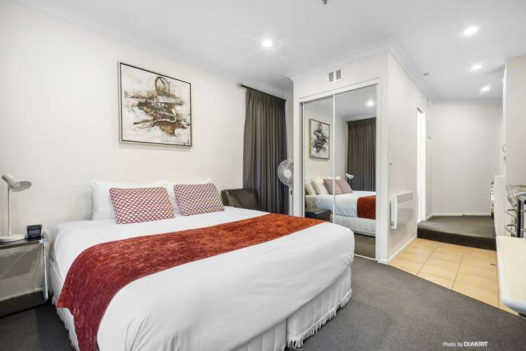 7h/120 The Terrace Wellington Central_1