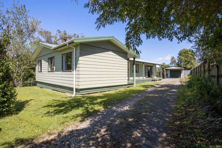47 Poland Street Waikino_11
