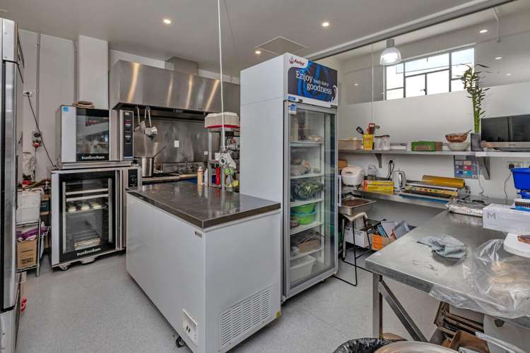 Unit 6, 58 Bank Street Central Whangarei_10