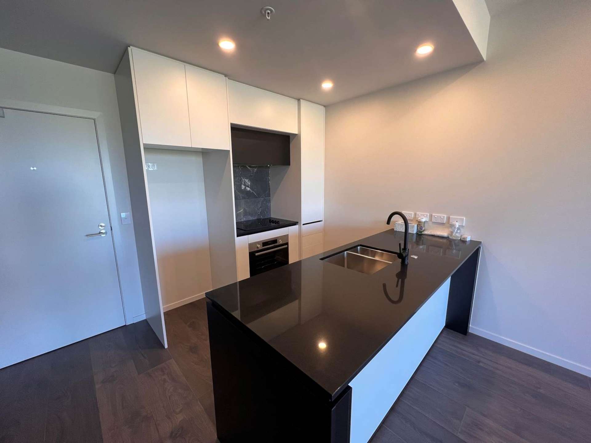 A404/2 Munroe Lane Albany_0