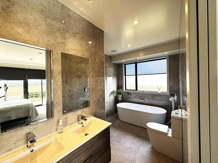 60 Scarrott Road Te Kopuru_10