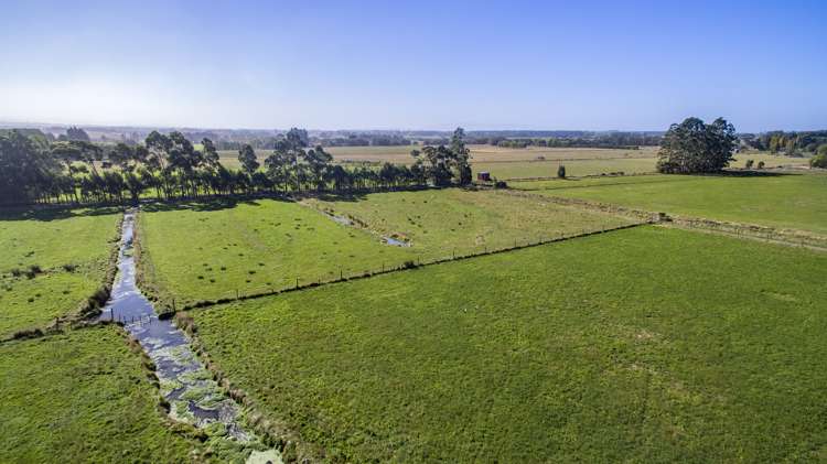 735 Lower Sefton Road Sefton_18