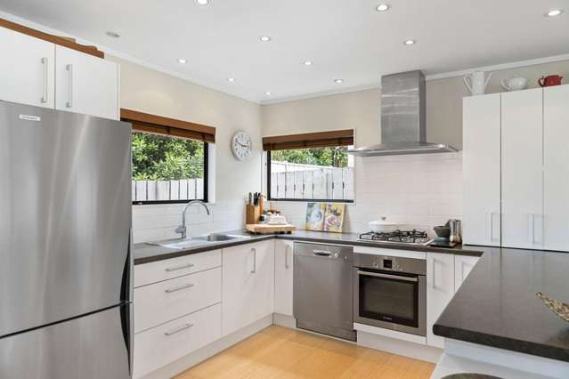 2/25 Montrose Street Point Chevalier_3