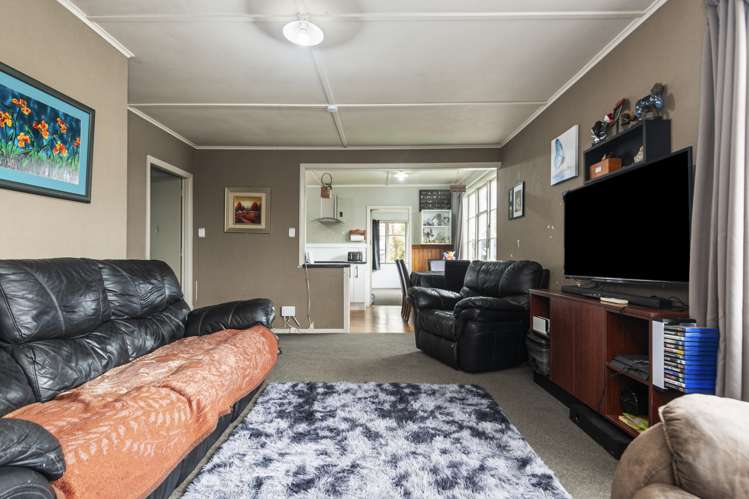 2 Hinton Place Roslyn_6