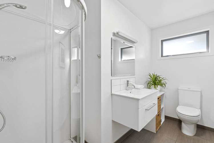 11 Hikuwai Drive Albert Town_8