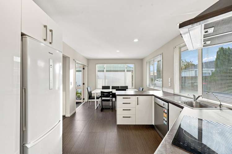 2/294 Travis Road New Brighton_6