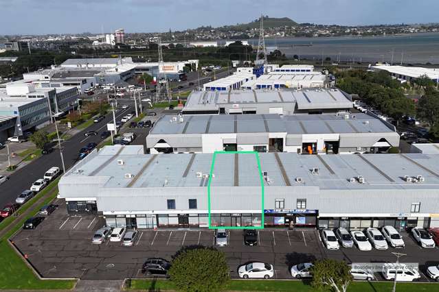 CBRE | Pure Warehouse Minutes from SH20