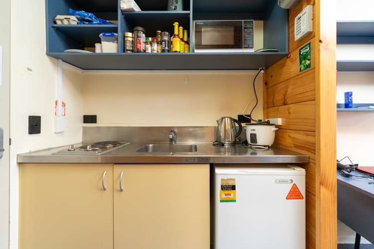 32/4 Sussex Street Mount Cook_7