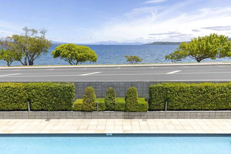 3/110 Lake Terrace Taupo_20