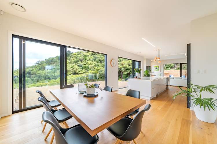 15a Winifred Way Belmont_16