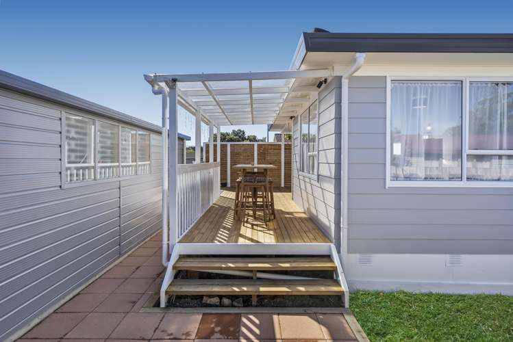 2/212 Waitemata Drive Ranui_11