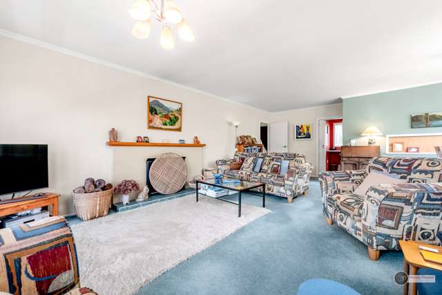 18 Harewood Grove Pinehaven_3