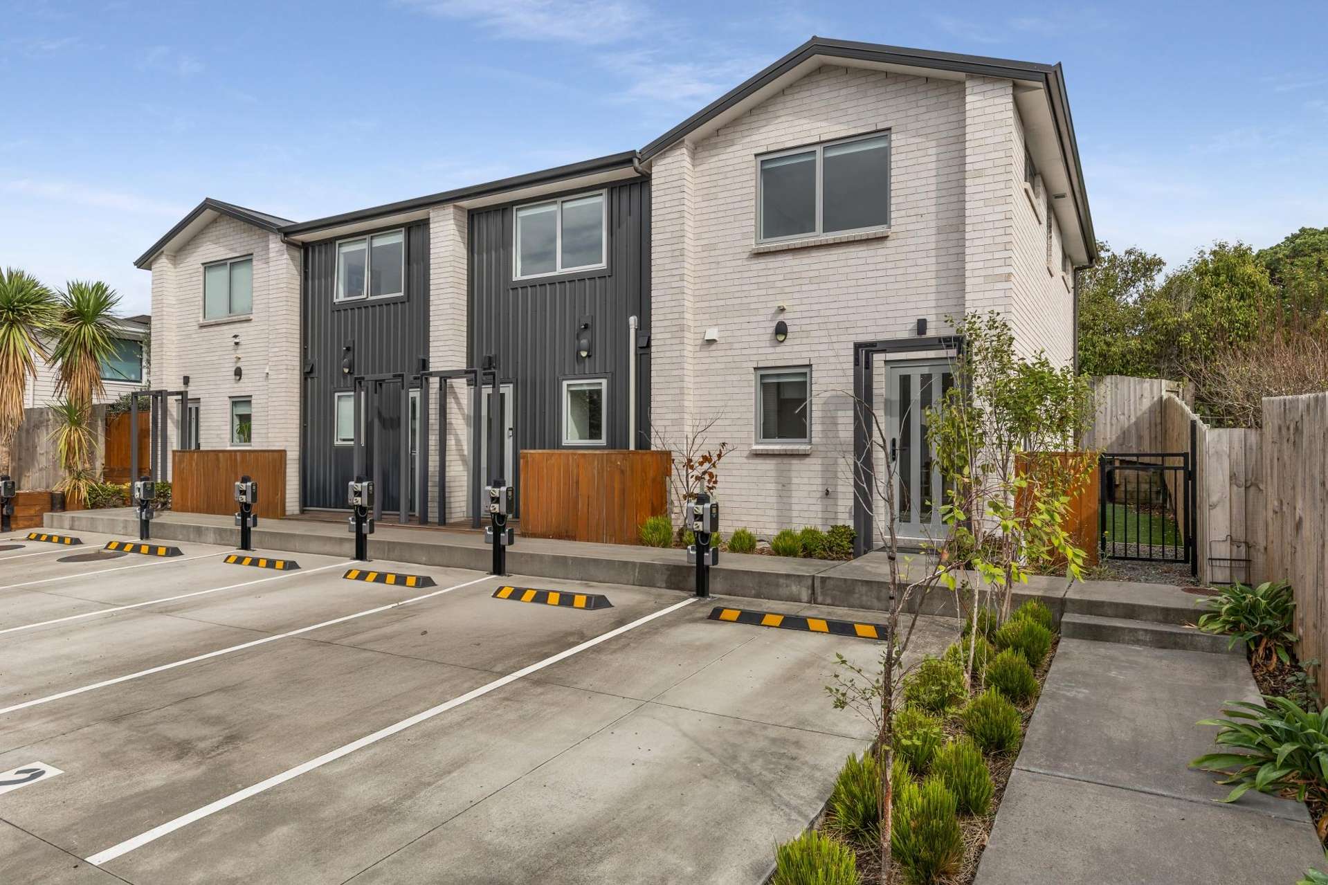 4/24 Kelwyn Road Kelston_0