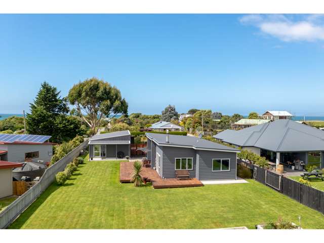 1239 Coast Road Karitane_2