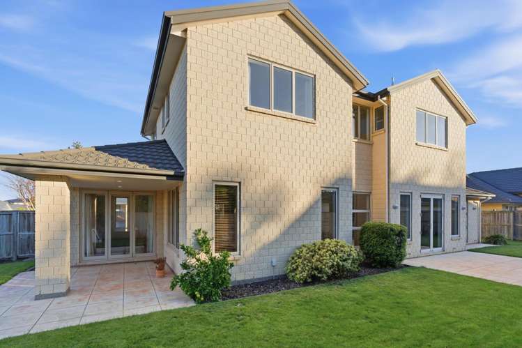 25 Applefield Court Northwood_31