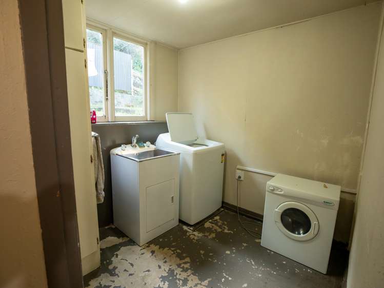 40 Leckhampton Court Clyde Hill_17