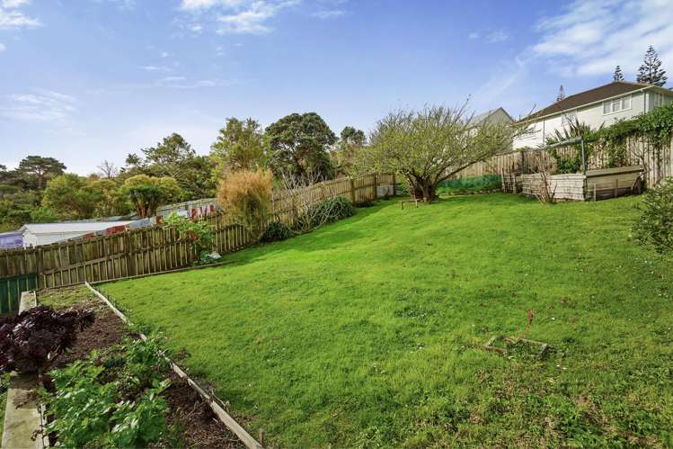 188 Sievers Grove Porirua East_16