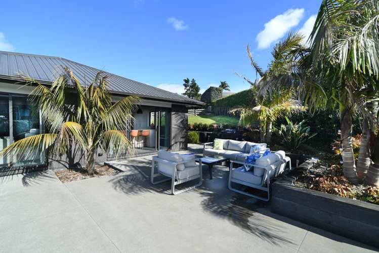 97 Solan Drive Waimauku_16