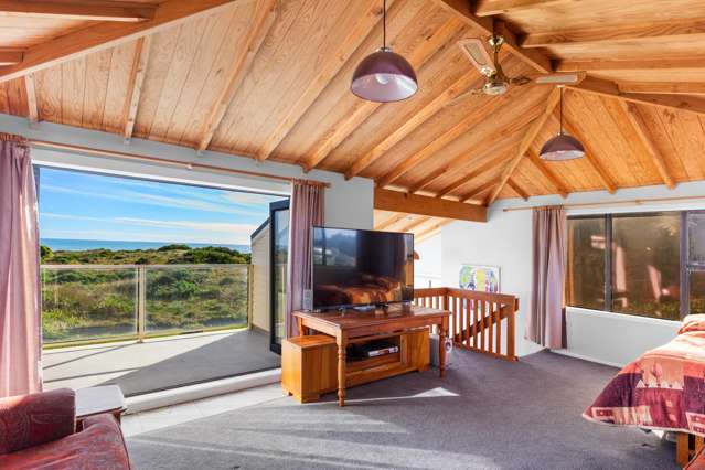 Beachfront Bliss – Your Coastal Escape Awaits