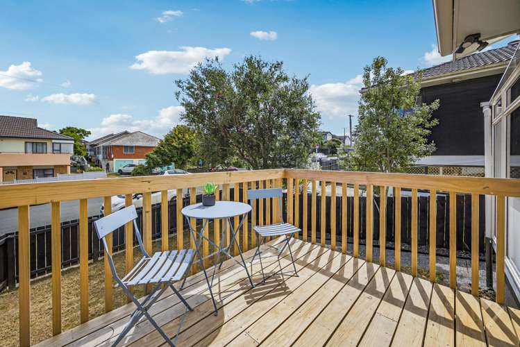 6 Kingsway Avenue Sandringham_14